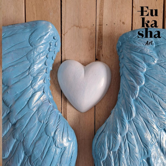 Alas decorativas corazón medianas